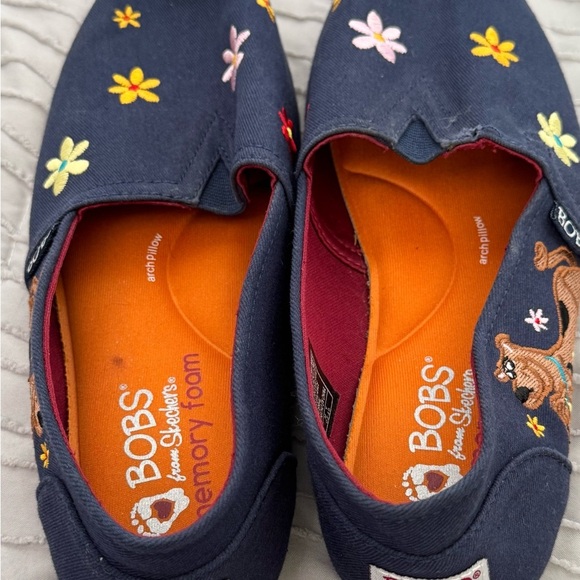 BOBS scooby doo slip ons womans 7 - Picture 2 of 9